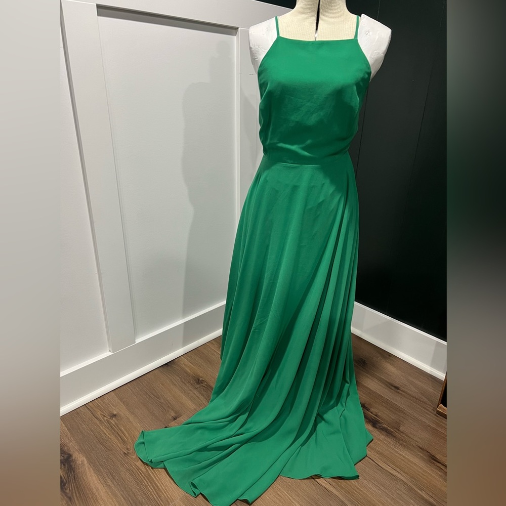 Lulu’s Green Dress